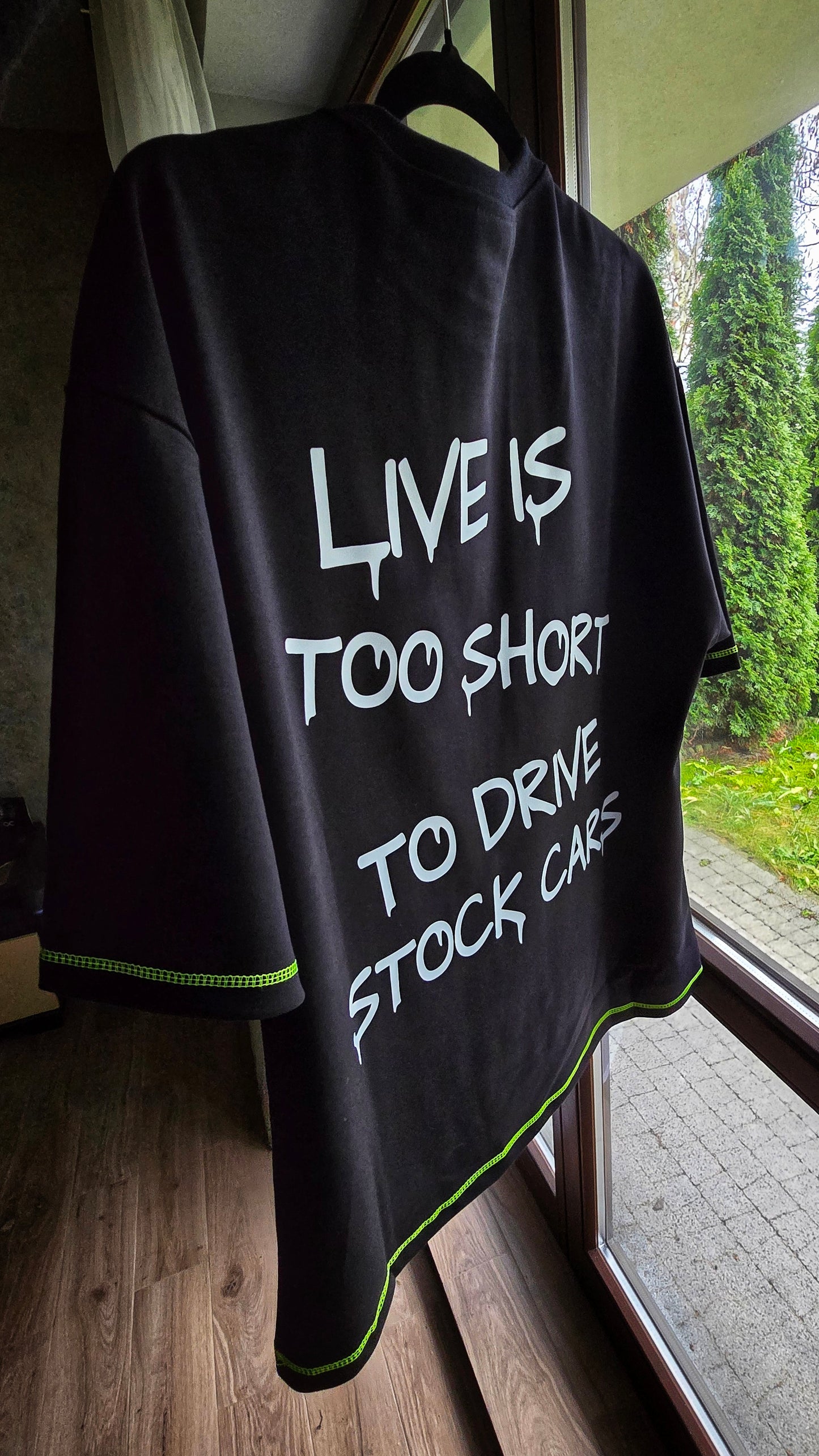 UNISEX T-SHIRT - "Live is to short to drive stock cars"